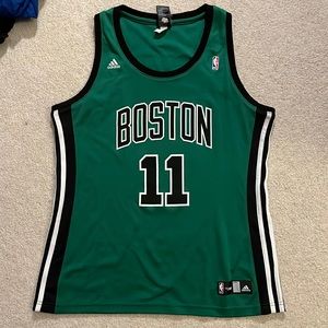 Women’s XL Boston Celtics Kyrie Irving NBA Jersey